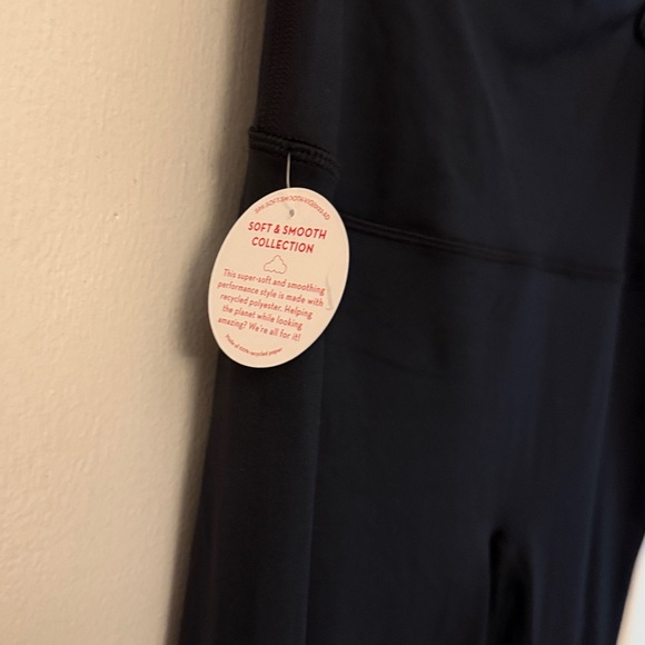 SPANX Soft & Smooth Legging - Picture 4 of 6